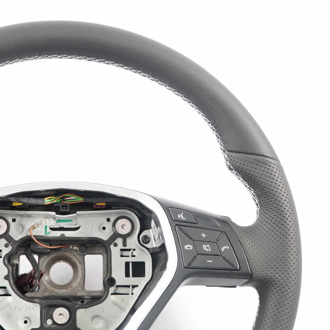 Mercedes W117 W176 W204 W242 NOUVEAU Cuir Noir Sport Volant Palettes Blanc Fils - SKU A2184602018-1 - Numéro de pièce A2184602018