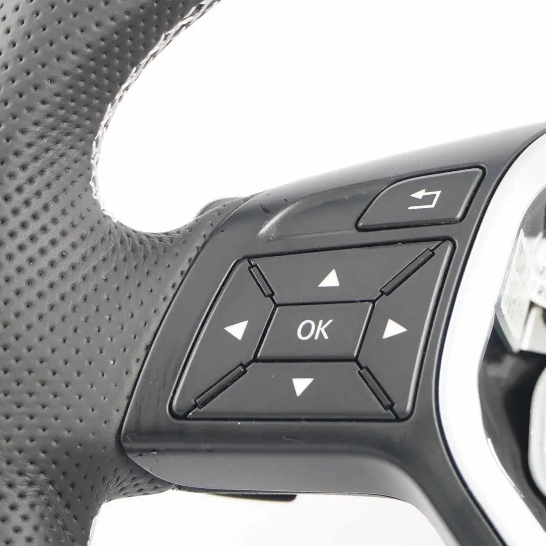 Mercedes W176 NUEVO Volante deportivo de cuero negro Paddle Shift Hilos blancos - SKU A2184602018-1 - Número de pieza A2184602018