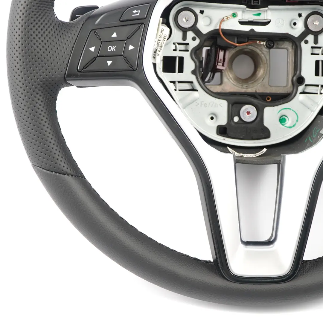 Volante Mercedes W176 W246 NUEVO Cuero Negro Hilos Negro Paddle Shift - SKU A2184609103-2 - Número de pieza A2184609103