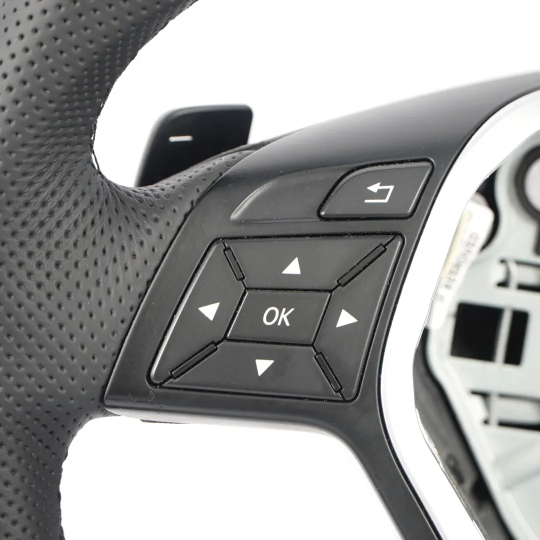 Volante Mercedes W176 W246 NUEVO Cuero Negro Hilos Negro Paddle Shift - SKU A2184609103-2 - Número de pieza A2184609103