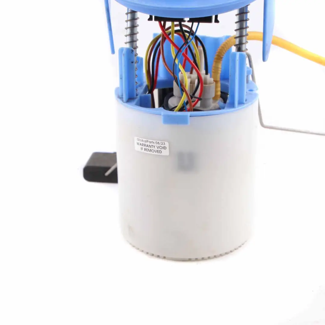 Pump Mercedes W204 W212 AMG Delivery Unit Sensor Right O/S to Fuel with Part number A2184700494 Fuel Pump Mercedes W204 W212 AMG Delivery Unit Sensor Right O/S - SKU A2184700494 - Part number A2184700494