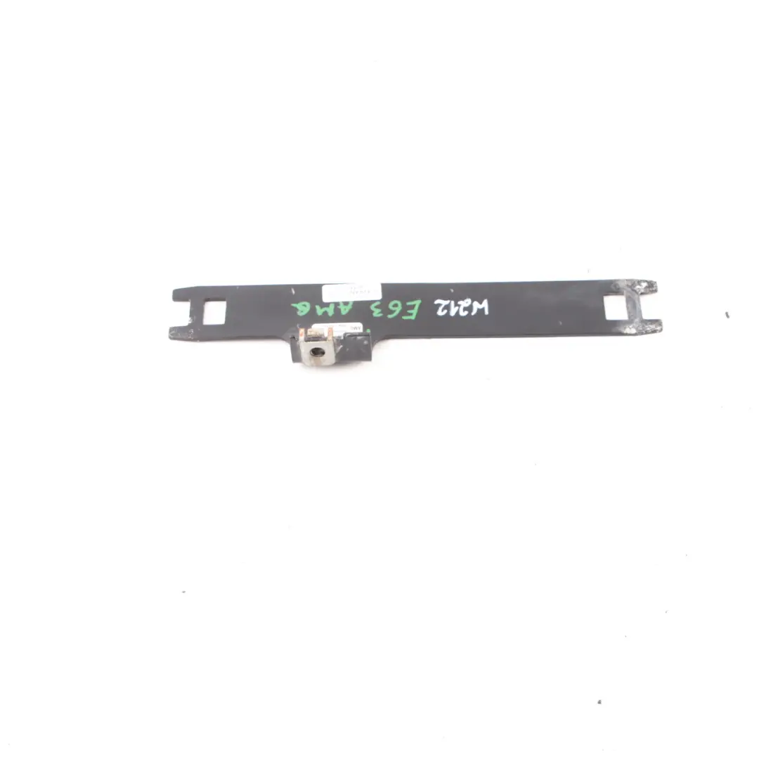 Wheel Arch Radiator Mercedes W212 W218 AMG Front Right O/S Bracket - SKU A2185010820 - Part number A2185010820