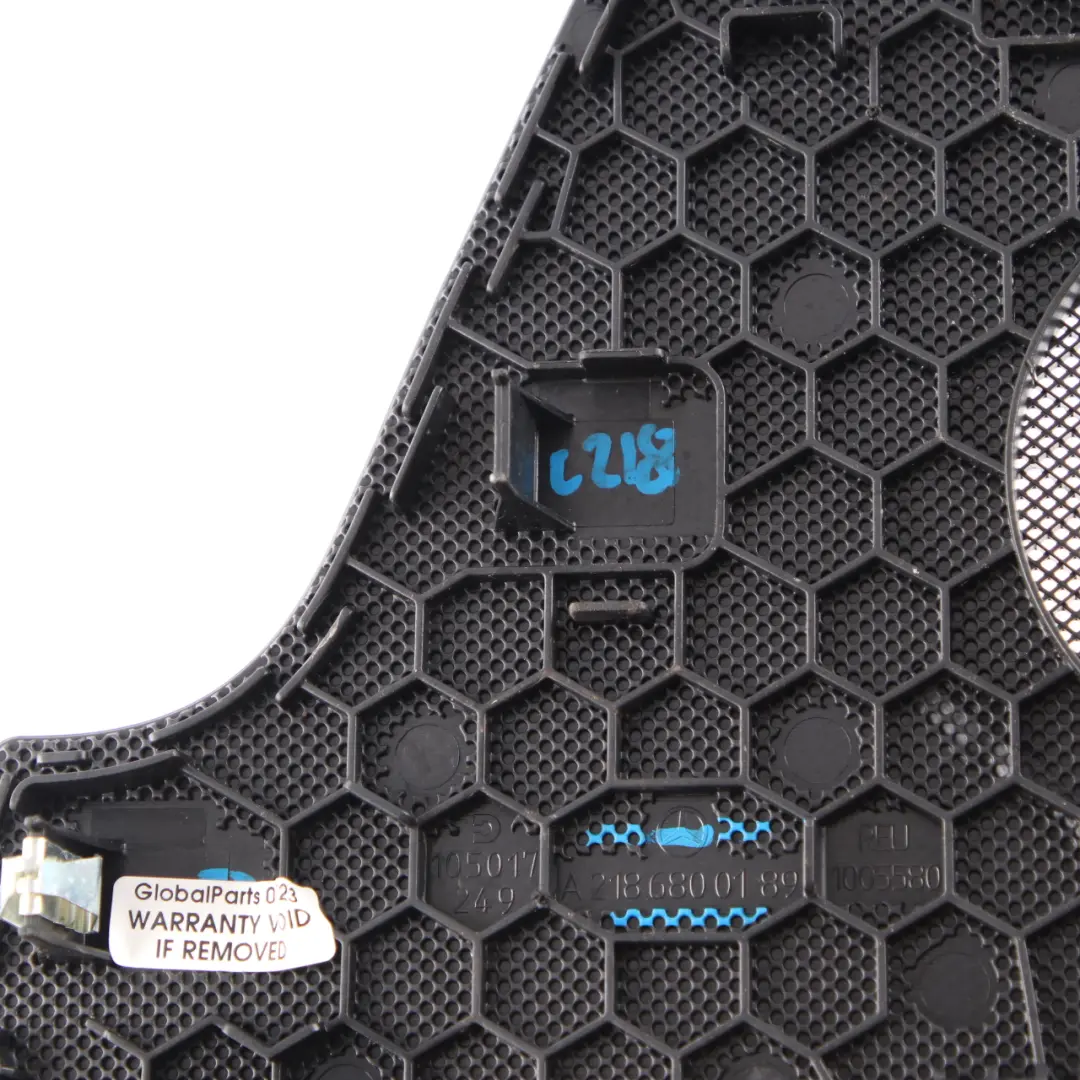 W218 Grille Protection Haut-Parleur Central Tableau pour Mercedes CLS à propos du numéro de pièce A2186800189 Mercedes CLS W218 Grille Protection Haut-Parleur Central Tableau - SKU A2186800189 - Numéro de pièce A2186800189