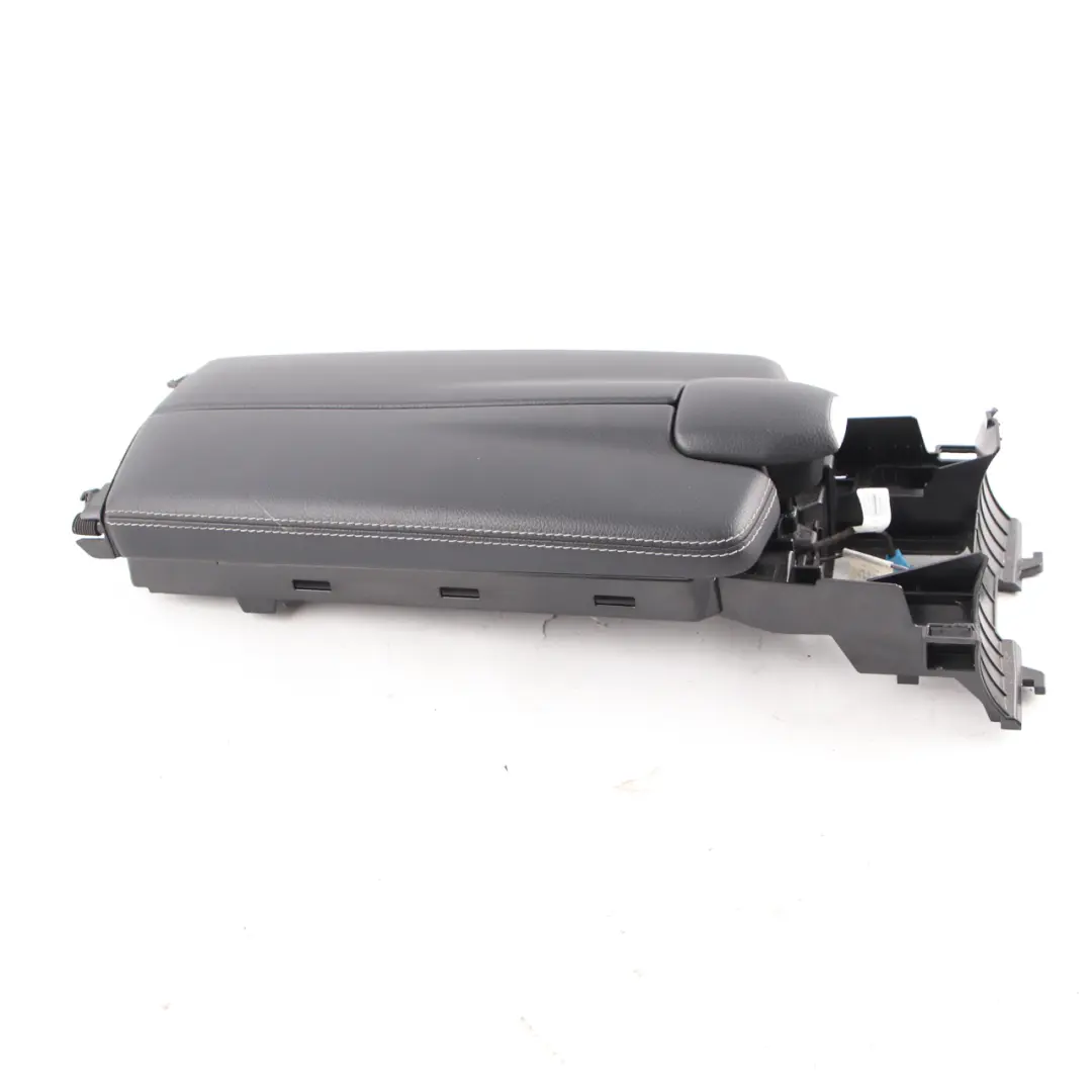 Mittelarmlehne Ablage Konsole Fach Ablage A2126800196 für Mercedes W212 mit Teilenummer A2186809601 Mercedes W212 Mittelarmlehne Ablage Konsole Fach Ablage A2126800196 - SKU A2186809601 - Teilenummer A2186809601