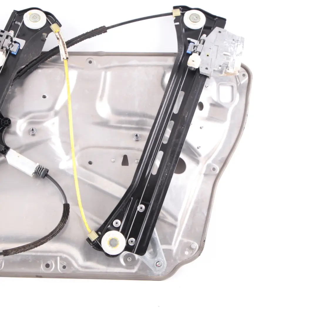 Window Lifter Mercedes CLS W218 Front Left N/S Window Regulator Motor Panel to with Part number A2187200379 Window Lifter Mercedes CLS W218 Front Left N/S Window Regulator Motor Panel - SKU A2187200379 - Part number A2187200379