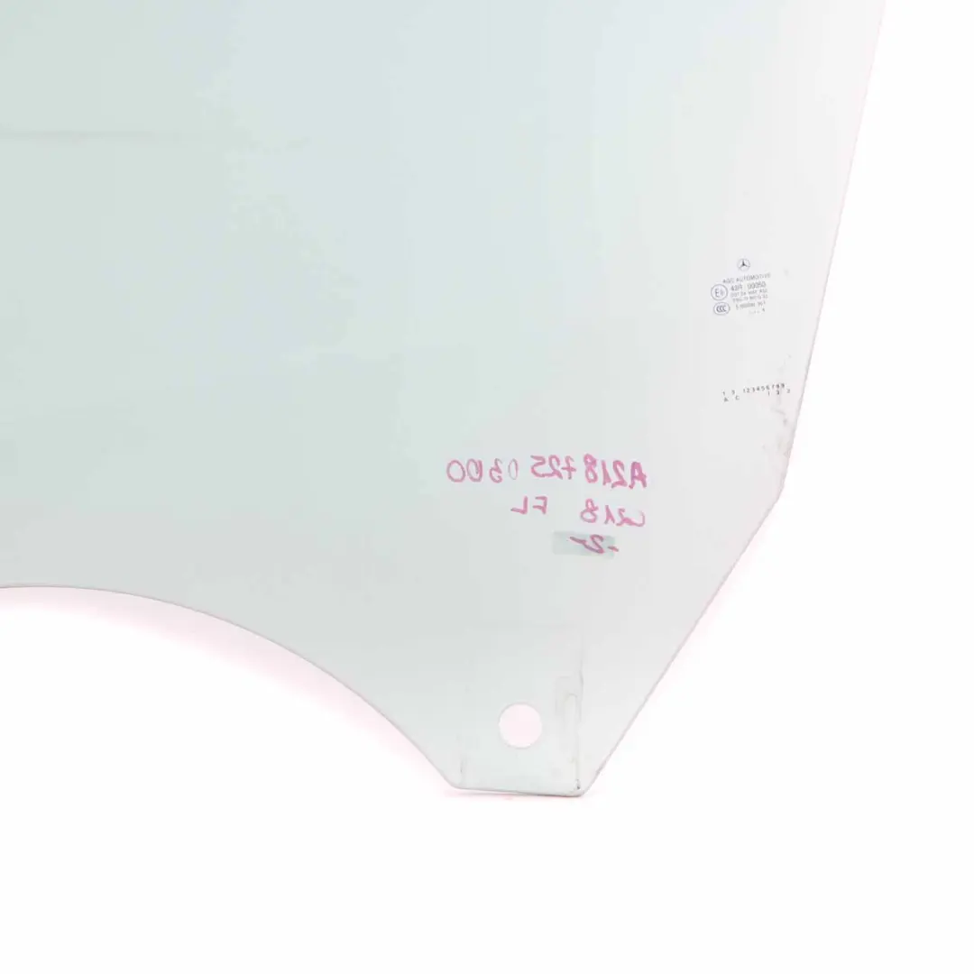 Vetro Porta Anteriore Sinistra Vetri Verde AS2 A2137250110 per Mercedes W213 con numero di parte A2187250300 Mercedes W213 Vetro Porta Anteriore Sinistra Vetri Verde AS2 A2137250110 - SKU A2187250300 - Numero di parte A2187250300