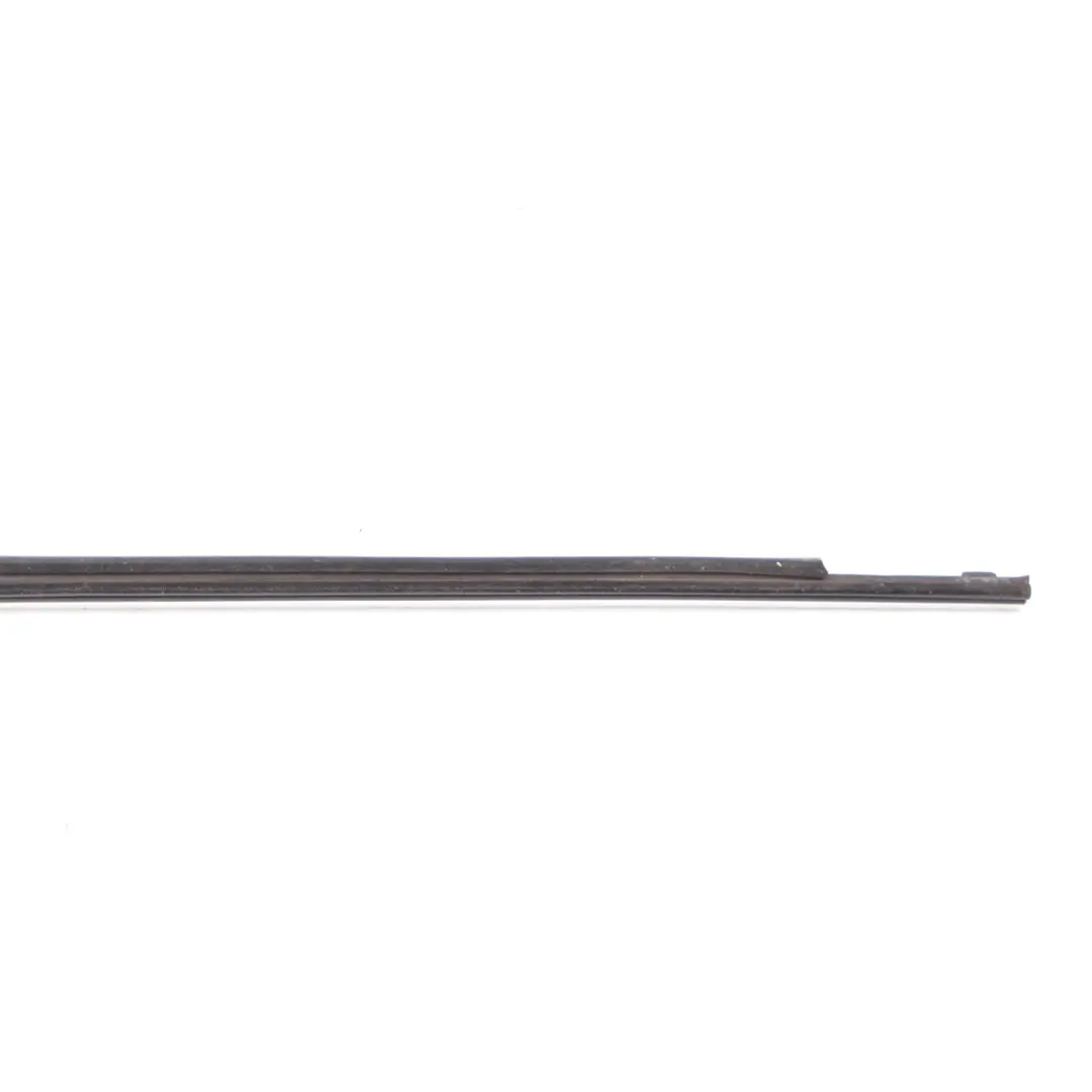 Mercedes CLS W218 Moulure Garniture Vitre Arrière Droite - SKU A2187300424 - Numéro de pièce A2187300424