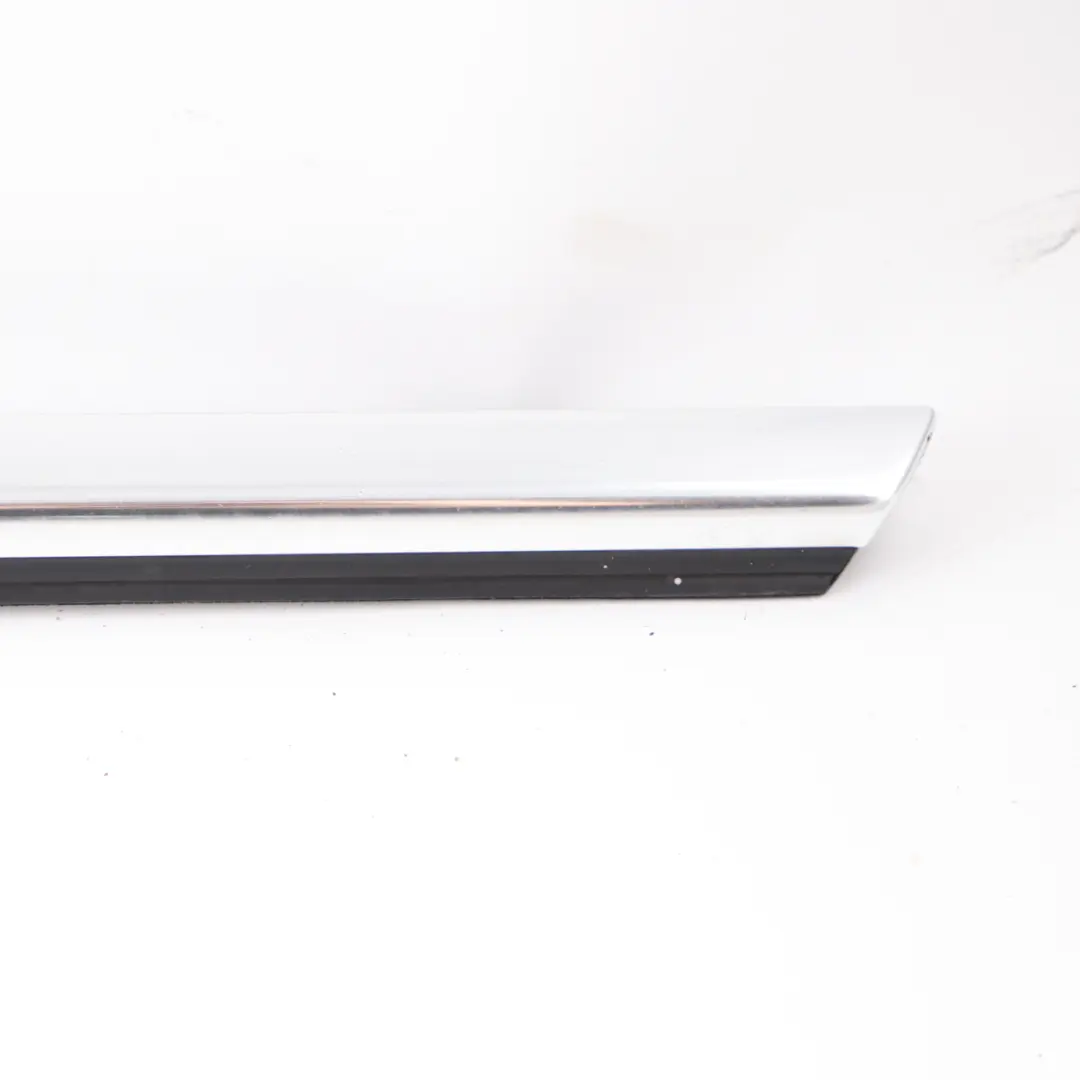 Mercedes CLS W218 Moulure Garniture Vitre Arrière Droite - SKU A2187300424 - Numéro de pièce A2187300424
