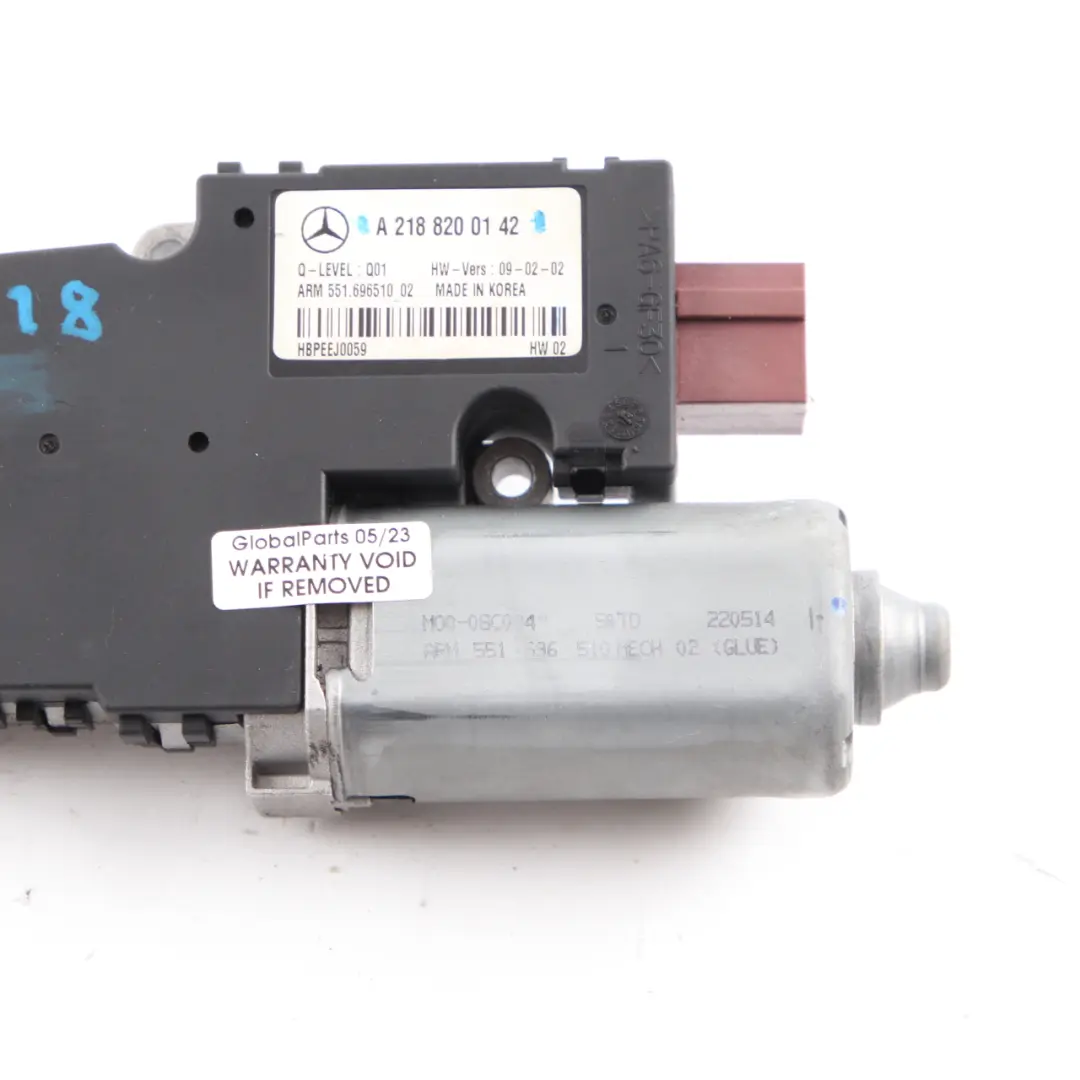 Sun Roof Motor Mercedes W212 W218 Sliding Roof Drive Actuator Unit to with Part number A2188200142 Sun Roof Motor Mercedes W212 W218 Sliding Roof Drive Actuator Unit - SKU A2188200142 - Part number A2188200142