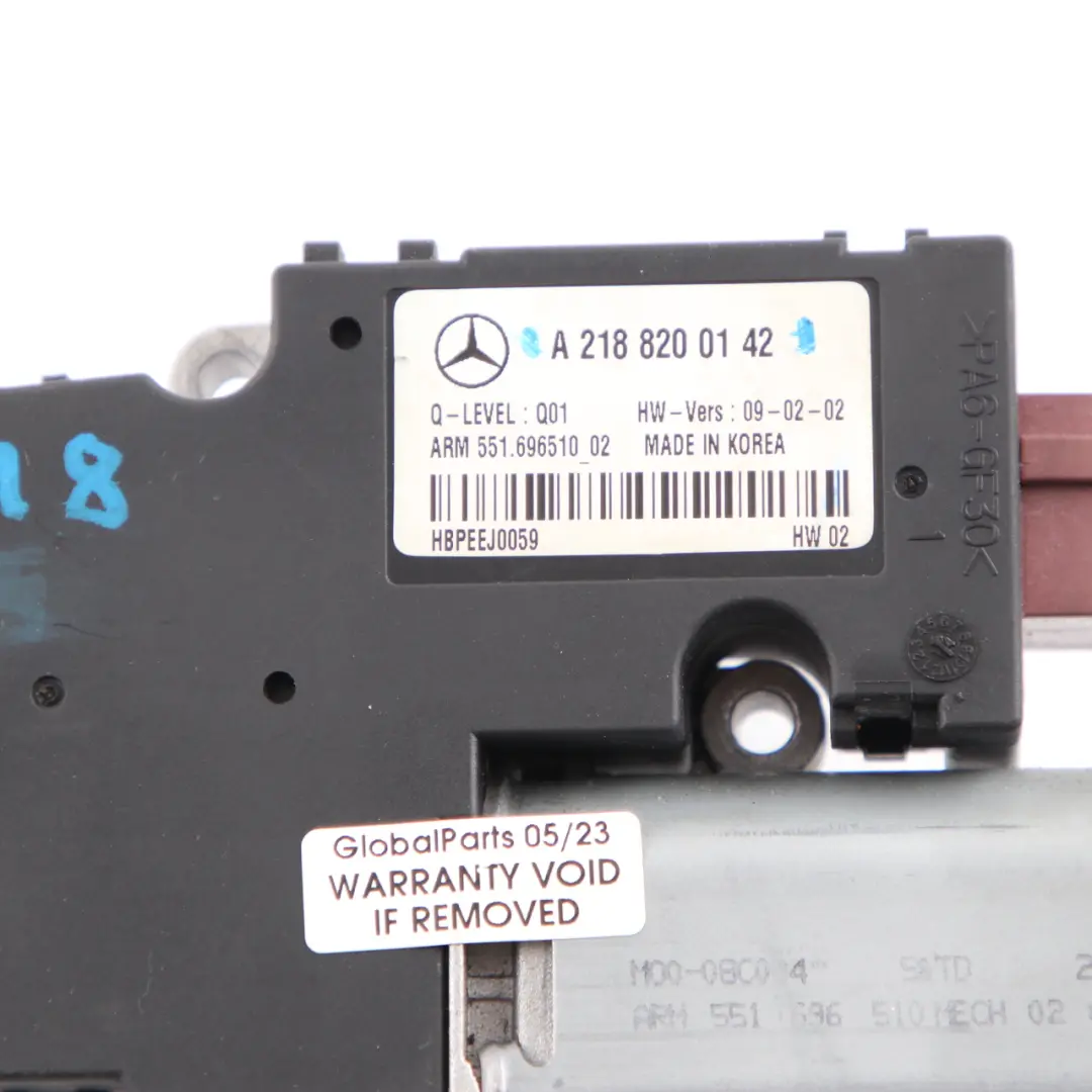 Sun Roof Motor Mercedes W212 W218 Sliding Roof Drive Actuator Unit to with Part number A2188200142 Sun Roof Motor Mercedes W212 W218 Sliding Roof Drive Actuator Unit - SKU A2188200142 - Part number A2188200142