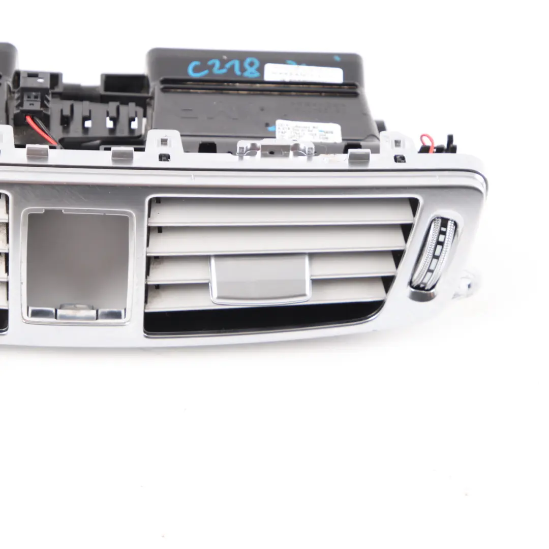 Mercedes CLS W218 Salpicadero Centro de ventilación de aire Rejilla - SKU A2188300754 - Número de pieza A2188300754