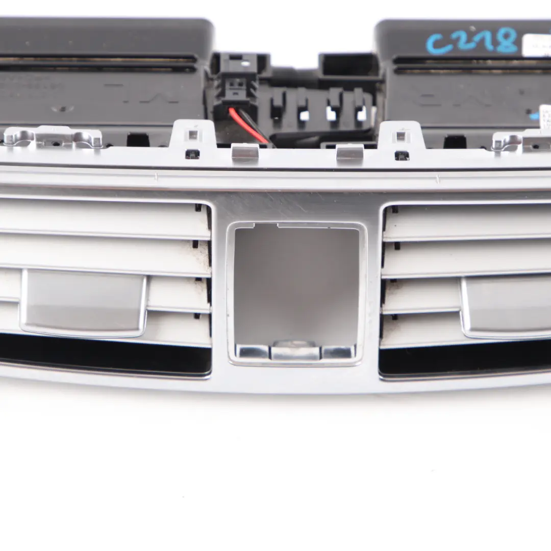 Mercedes CLS W218 Salpicadero Centro de ventilación de aire Rejilla - SKU A2188300754 - Número de pieza A2188300754