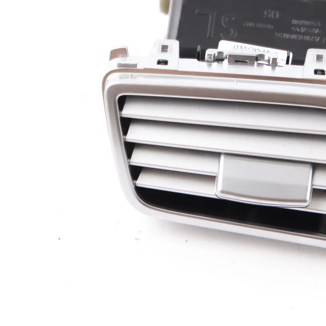 W218 Armaturen Brett Air Vent Kühlergrill Links Düse für Mercedes CLS mit Teilenummer A2188300954 Mercedes CLS W218 Armaturen Brett Air Vent Kühlergrill Links Düse - SKU A2188300954 - Teilenummer A2188300954