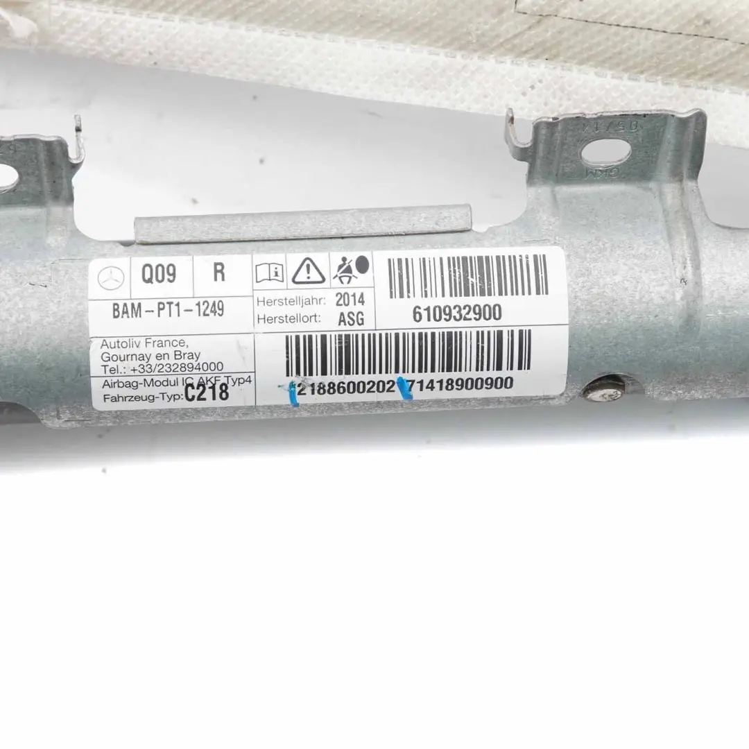 W218 Airbag tête Rideau de toit Droit Module Air Bag pour Mercedes CLS à propos du numéro de pièce A2188600202 Mercedes CLS W218 Airbag tête Rideau de toit Droit Module Air Bag - SKU A2188600202 - Numéro de pièce A2188600202
