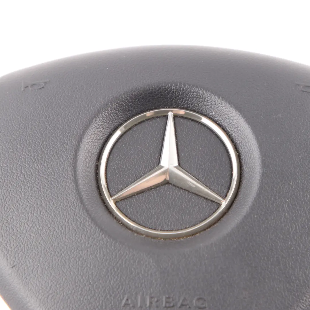 Module garniture de volant Unité d'airbag conducteur pour Mercedes W176 à propos du numéro de pièce A2188605102 Mercedes W176 Module garniture de volant Unité d'airbag conducteur - SKU A2188605102 - Numéro de pièce A2188605102