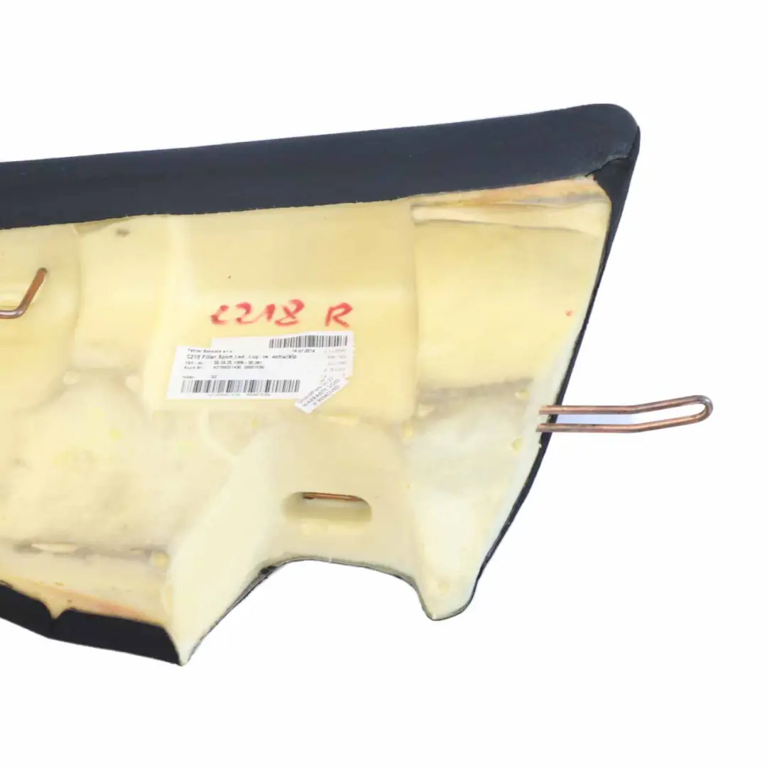 W218 Panel Lateral Asiento Trasero Derecho Acabado Cuero para Mercedes con número de pieza A2189201430 Mercedes W218 Panel Lateral Asiento Trasero Derecho Acabado Cuero - SKU A2189201430 - Número de pieza A2189201430