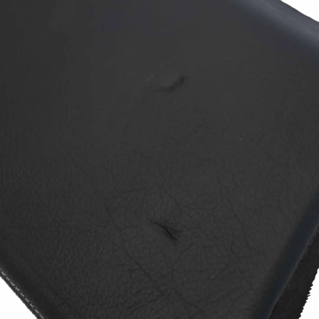 W218 Panel Lateral Asiento Trasero Derecho Acabado Cuero para Mercedes con número de pieza A2189201430 Mercedes W218 Panel Lateral Asiento Trasero Derecho Acabado Cuero - SKU A2189201430 - Número de pieza A2189201430