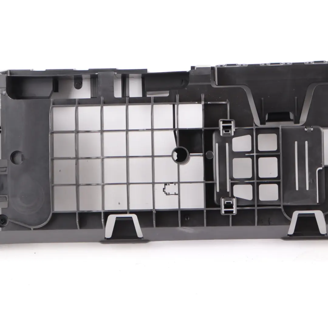 W219 Kofferraumverkleidung Steuergerätehalter für Mercedes W211 CLS mit Teilenummer A2195450540 Mercedes W211 CLS W219 Kofferraumverkleidung Steuergerätehalter - SKU A2195450540 - Teilenummer A2195450540