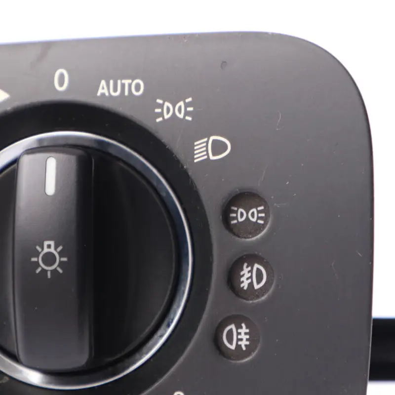 Faro Fendinebbia Unità Controllo Pannello Interruttore per Mercedes C219 con numero di parte A2195450604 Mercedes C219 Faro Fendinebbia Unità Controllo Pannello Interruttore - SKU A2195450604 - Numero di parte A2195450604