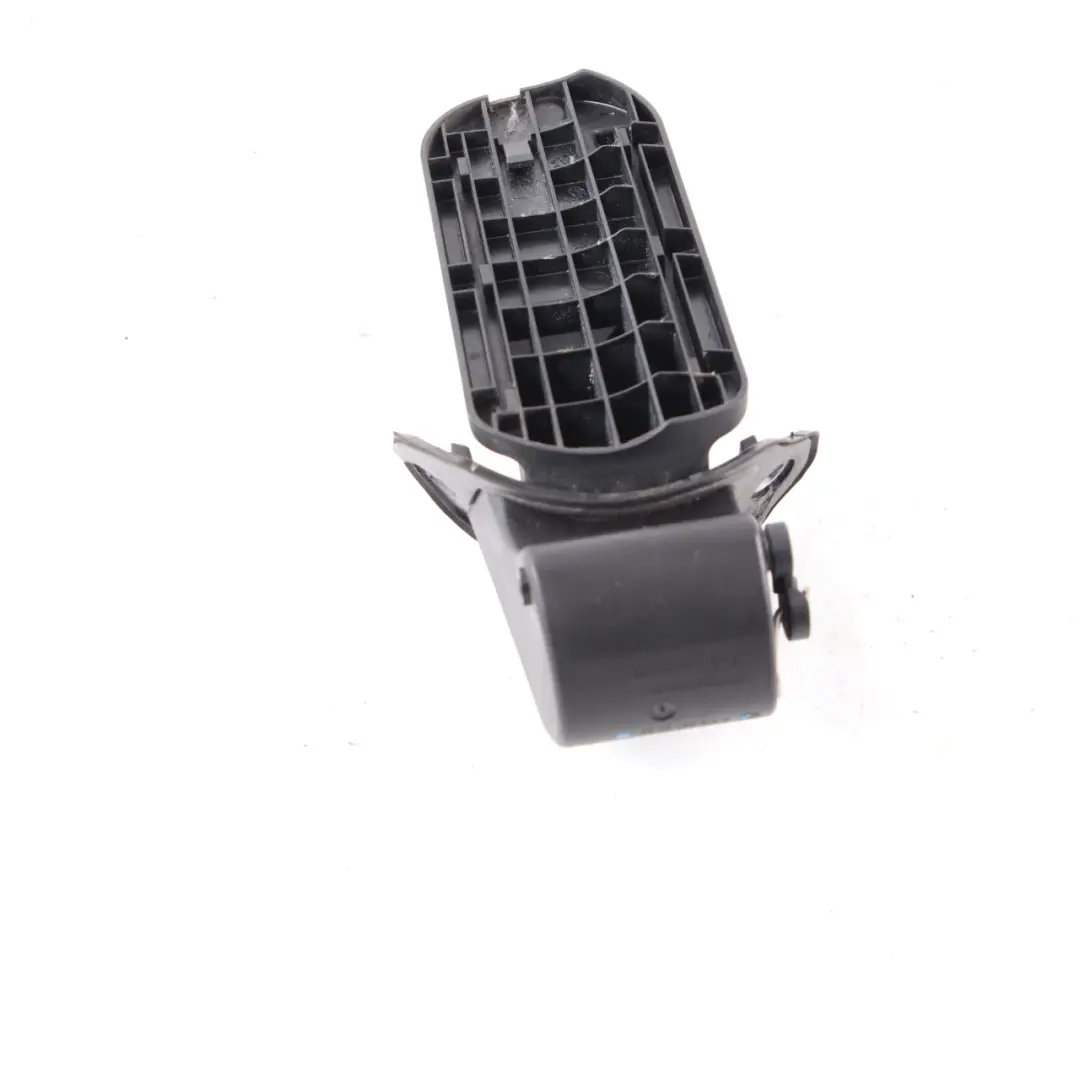 Mercedes CLS W219 Cerniera tappo serbatoio carburante - SKU A2196300082 - Numero di parte A2196300082