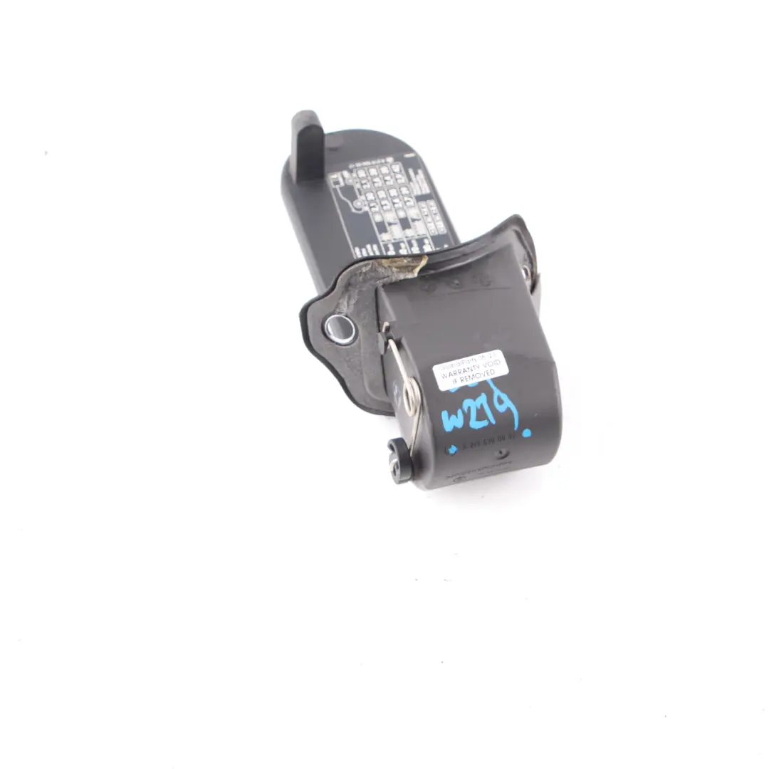 W219 bisagra tapa del depósito de combustible para Mercedes CLS con número de pieza A2196300082 Mercedes CLS W219 bisagra tapa del depósito de combustible - SKU A2196300082 - Número de pieza A2196300082