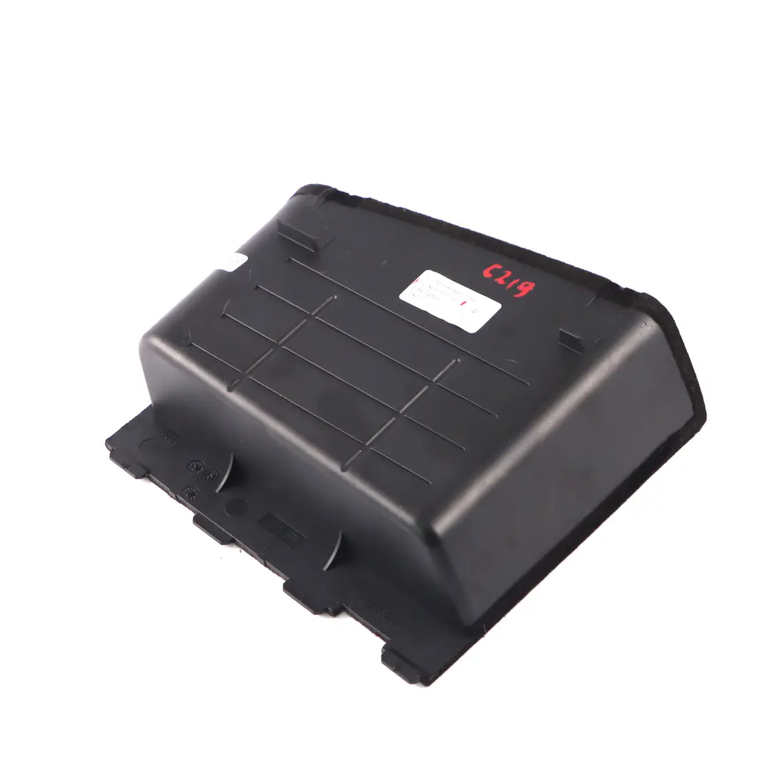 W219 Consola Central Almacenamiento Monedero Bolsillo para Mercedes CLS con número de pieza A2196800210 Mercedes CLS W219 Consola Central Almacenamiento Monedero Bolsillo - SKU A2196800210 - Número de pieza A2196800210