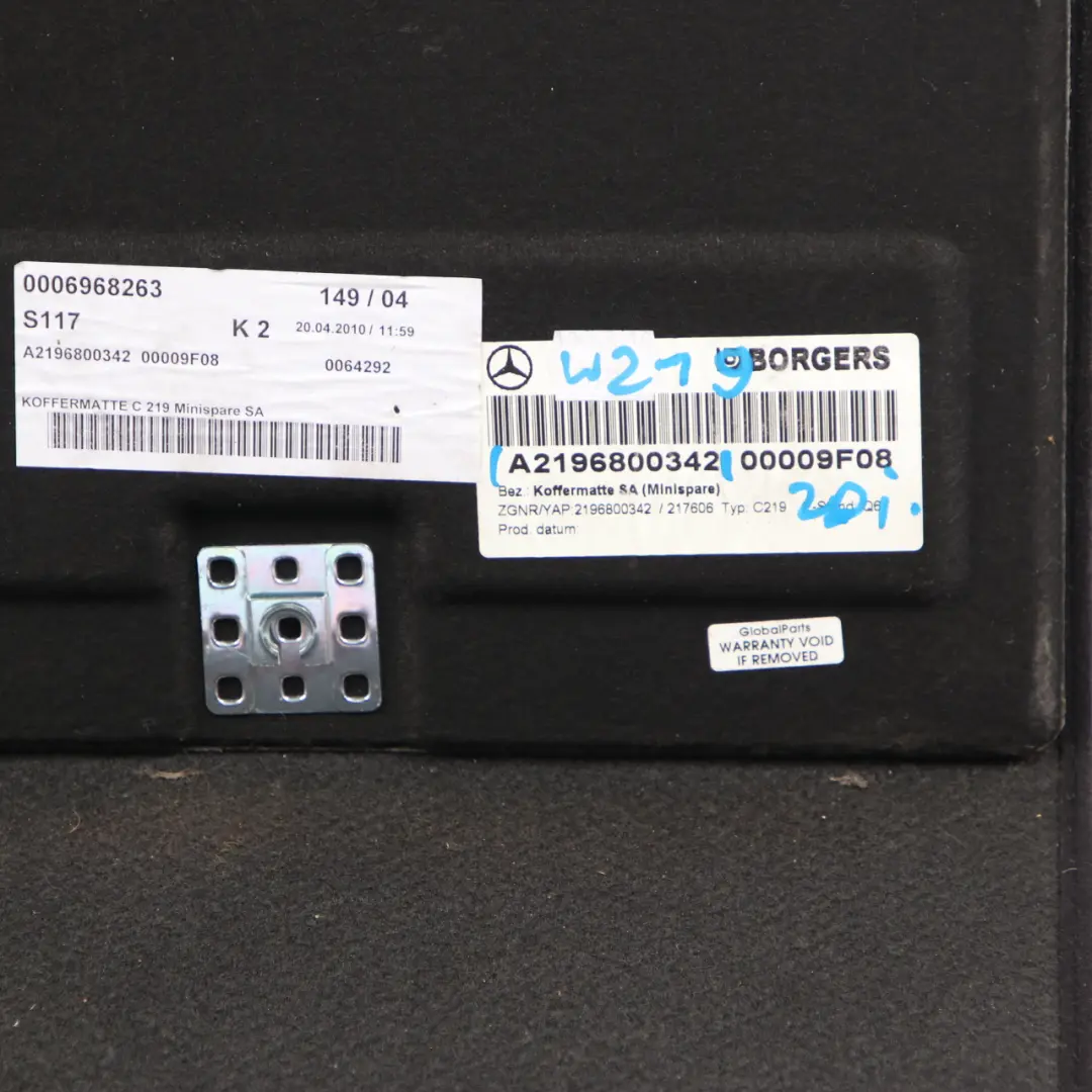 W219 Maletero Alfombra Piso Panel Trasero Cubierta para Mercedes con número de pieza A2196800342 Mercedes W219 Maletero Alfombra Piso Panel Trasero Cubierta - SKU A2196800342 - Número de pieza A2196800342