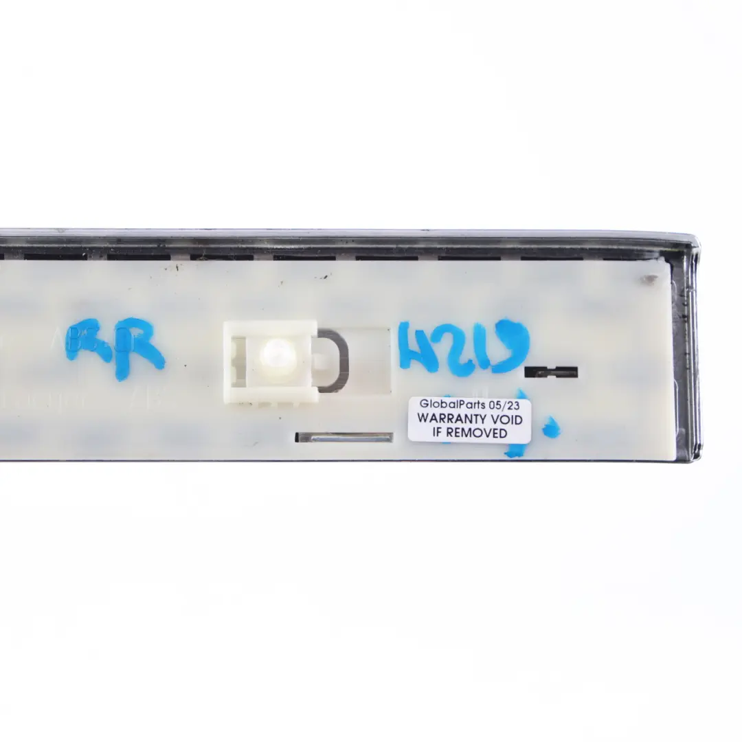 Seuil de porte Mercedes W211 CLS W219 Cache entrée arrière droite pour à propos du numéro de pièce A2196800435 Seuil de porte Mercedes W211 CLS W219 Cache entrée arrière droite - SKU A2196800435 - Numéro de pièce A2196800435