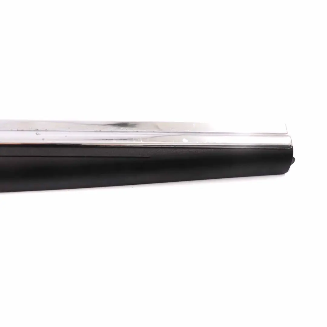 W219 Embellecedor Entrada Escalón Delantero Izquierdo para Mercedes con número de pieza A2196800535 Mercedes W219 Embellecedor Entrada Escalón Delantero Izquierdo - SKU A2196800535 - Número de pieza A2196800535