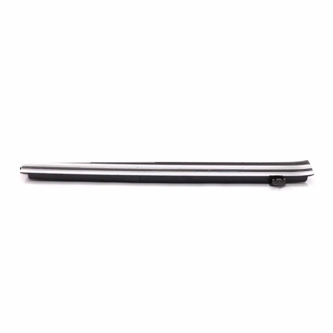 Mercedes W219 Embellecedor Entrada Escalón Delantero Izquierdo - SKU A2196800535 - Número de pieza A2196800535