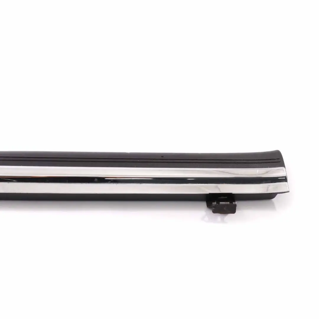 W219 Seuil Avant Gauche Garniture du couvercle pour Mercedes à propos du numéro de pièce A2196800535 Mercedes W219 Seuil Avant Gauche Garniture du couvercle - SKU A2196800535 - Numéro de pièce A2196800535