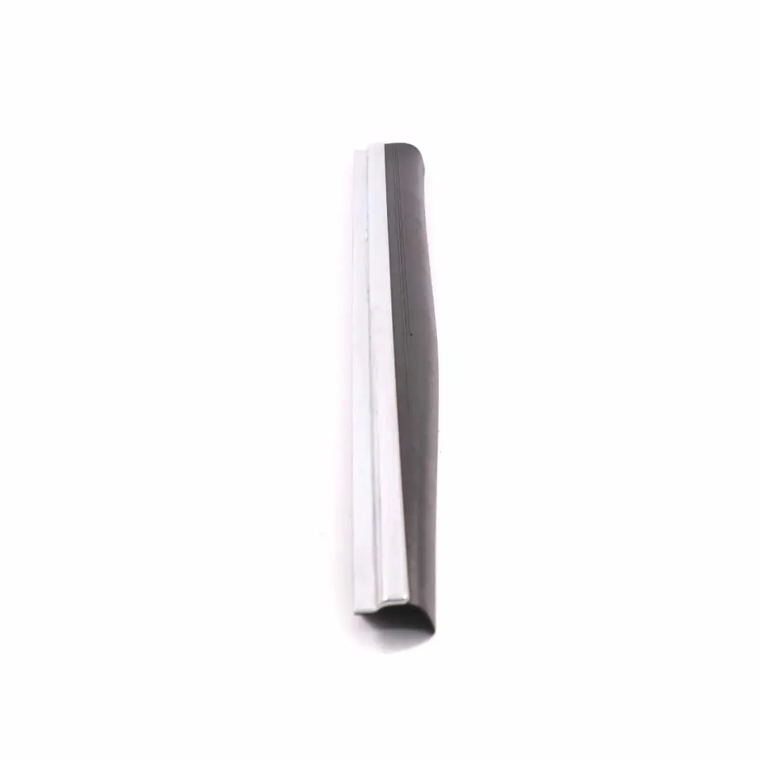 Mercedes W219 Seuil Avant Droite Garniture du couvercle - SKU A2196800635 - Numéro de pièce A2196800635