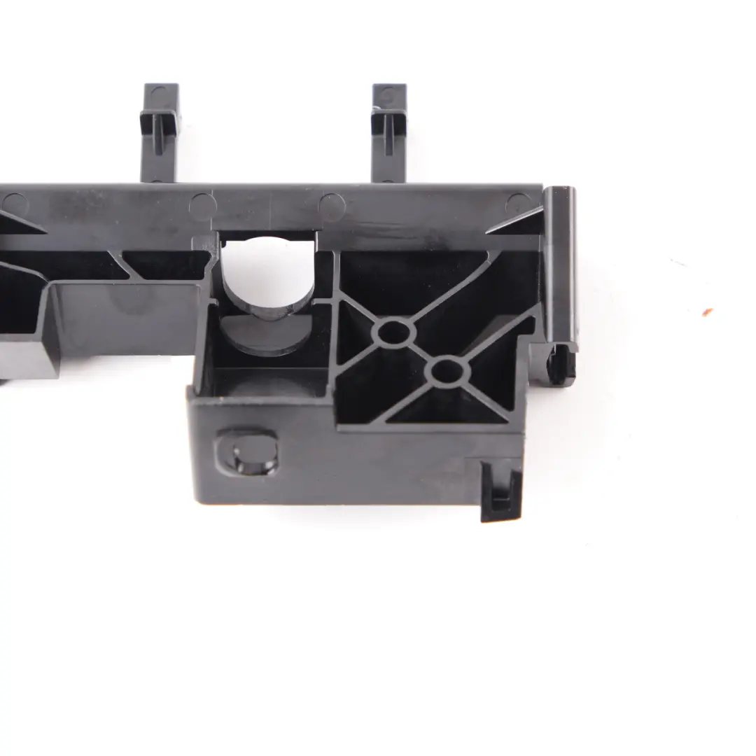Mercedes CLS W219 Support de console centrale Support - SKU A2196820180 - Numéro de pièce A2196820180