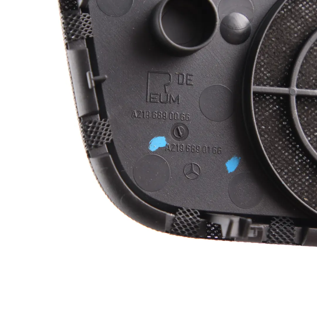 W219 Couvre haut-parleur Garniture avant Tableau bord pour Mercedes CLS à propos du numéro de pièce A2196890166 Mercedes CLS W219 Couvre haut-parleur Garniture avant Tableau bord - SKU A2196890166 - Numéro de pièce A2196890166