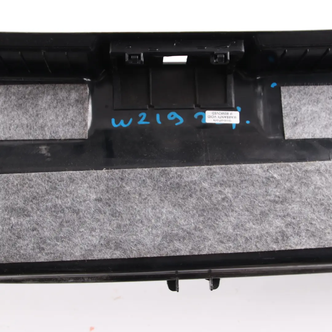 Mercedes W219 Tapa panel embellecedor maletero Borde carga Negro - SKU A2196900041 - Número de pieza A2196900041