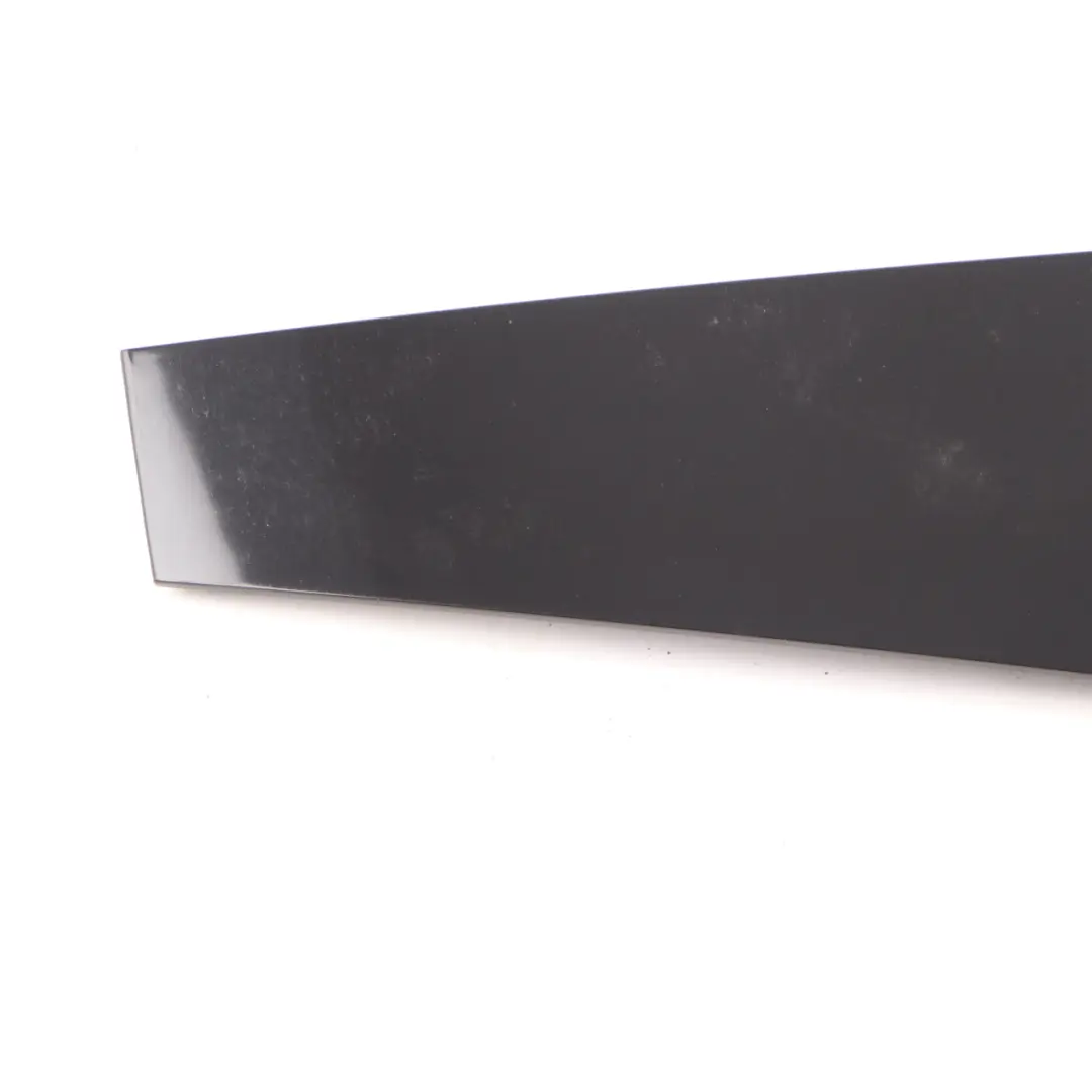 W219 Copriporta Colonna Sinistra Trim Alto Lucido per Mercedes CLS con numero di parte A2196900187 Mercedes CLS W219 Copriporta Colonna Sinistra Trim Alto Lucido - SKU A2196900187 - Numero di parte A2196900187