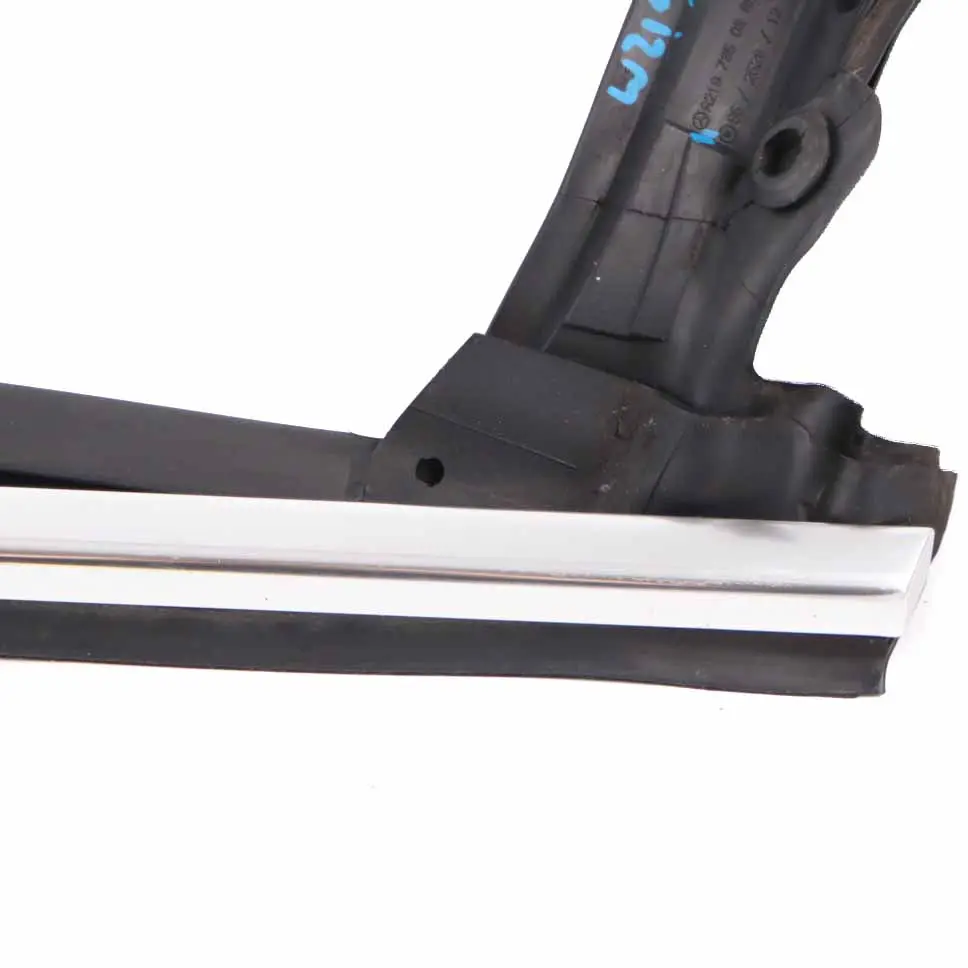 W219 Fenster dichtung Tür hinten links Zierleiste Chrom A2197350365 für Mercedes CLS mit Teilenummer A2196900380 Mercedes CLS W219 Fenster dichtung Tür hinten links Zierleiste Chrom A2197350365 - SKU A2196900380 - Teilenummer A2196900380