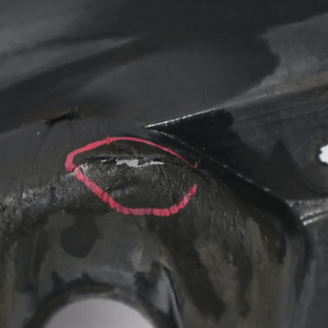 Copricerchio anteriore destro Sezione anteriore per Mercedes CLS C219 con numero di parte A2196901030 Mercedes CLS C219 Copricerchio anteriore destro Sezione anteriore - SKU A2196901030 - Numero di parte A2196901030