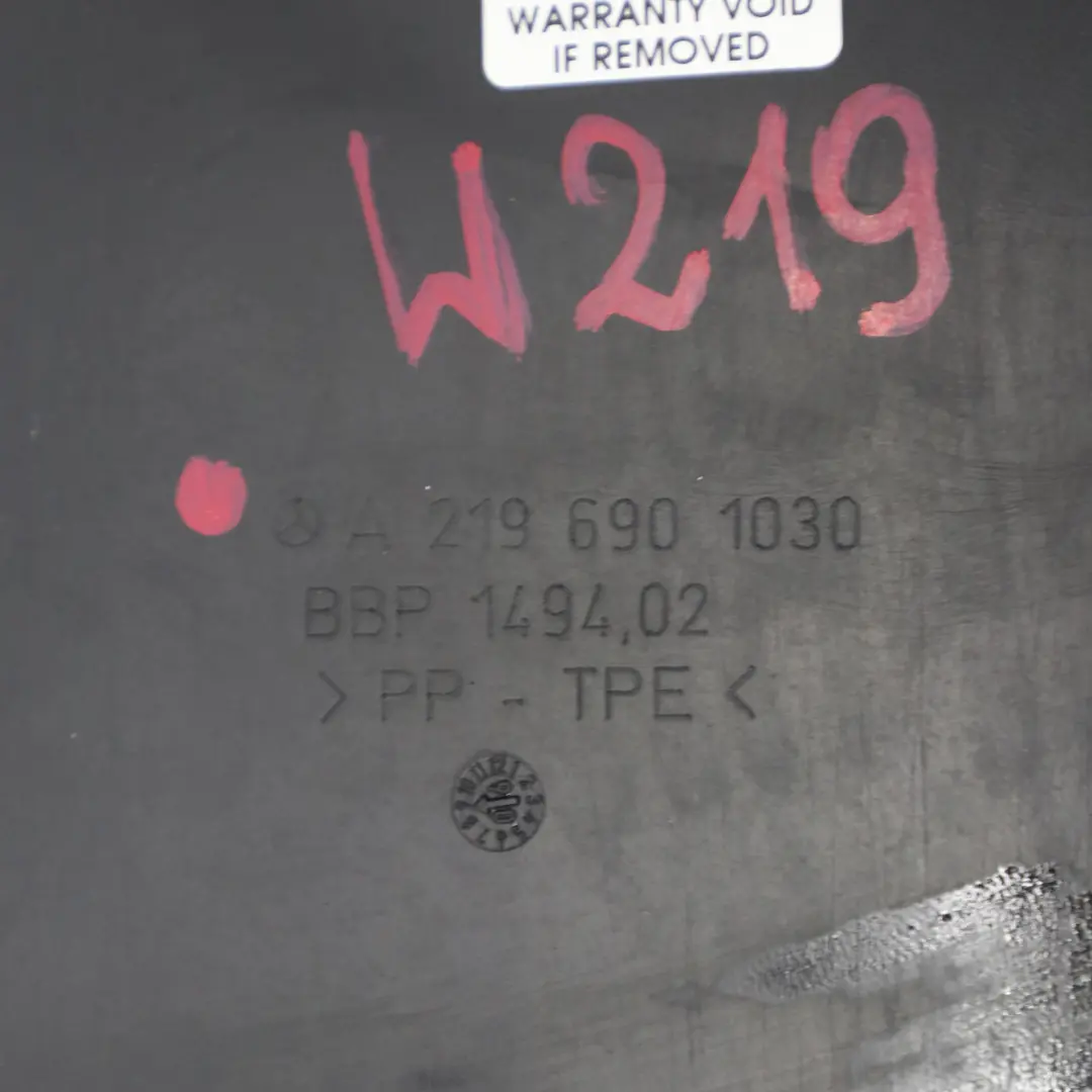 Nadkole Przednie Prawe Przód Prawy do Mercedes CLS C219 o numerze A2196901030 Mercedes CLS C219 Nadkole Przednie Prawe Przód Prawy - SKU A2196901030 - Numer Części A2196901030