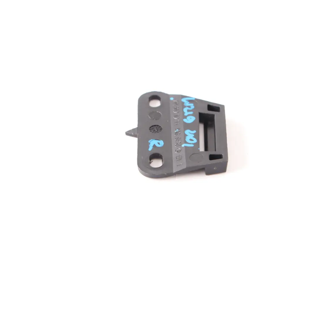 Mercedes CLS W219 Cache montant B Support droit - SKU A2196920214 - Numéro de pièce A2196920214