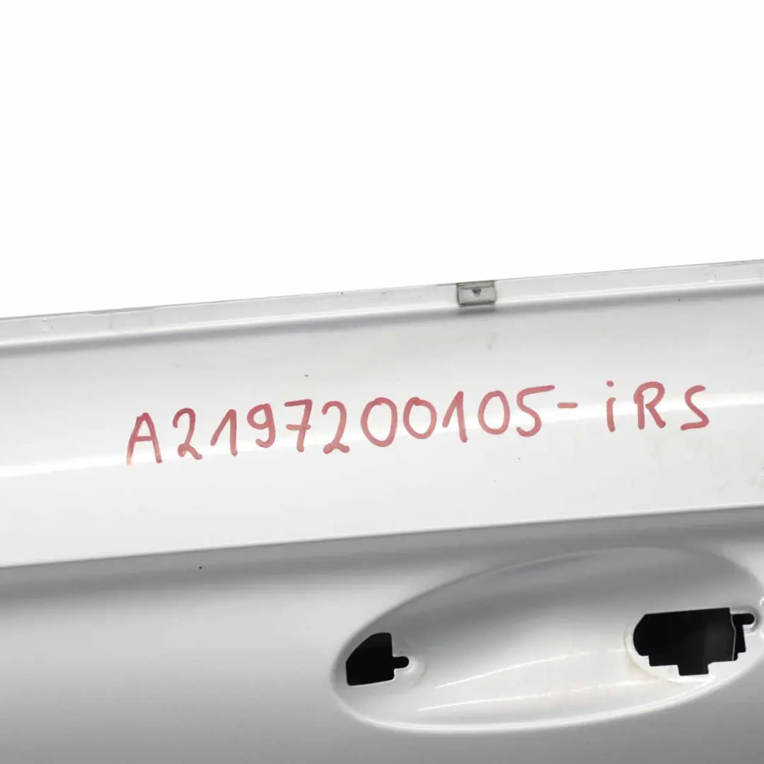 W219 CLS Porte Avant Gauche Argent Iridium Métallisé - 775 pour Mercedes à propos du numéro de pièce A2197200105 Mercedes W219 CLS Porte Avant Gauche Argent Iridium Métallisé - 775 - SKU A2197200105-IRS - Numéro de pièce A2197200105