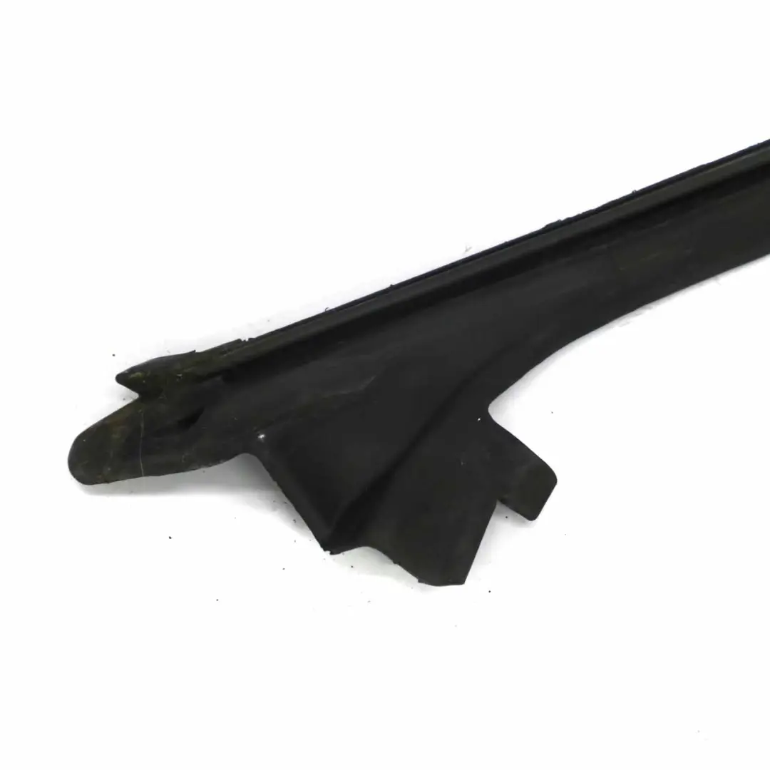 Mercedes C219 Joint vitre porte avant gauche Joint cadre guidage - SKU A2197200154 - Numéro de pièce A2197200154