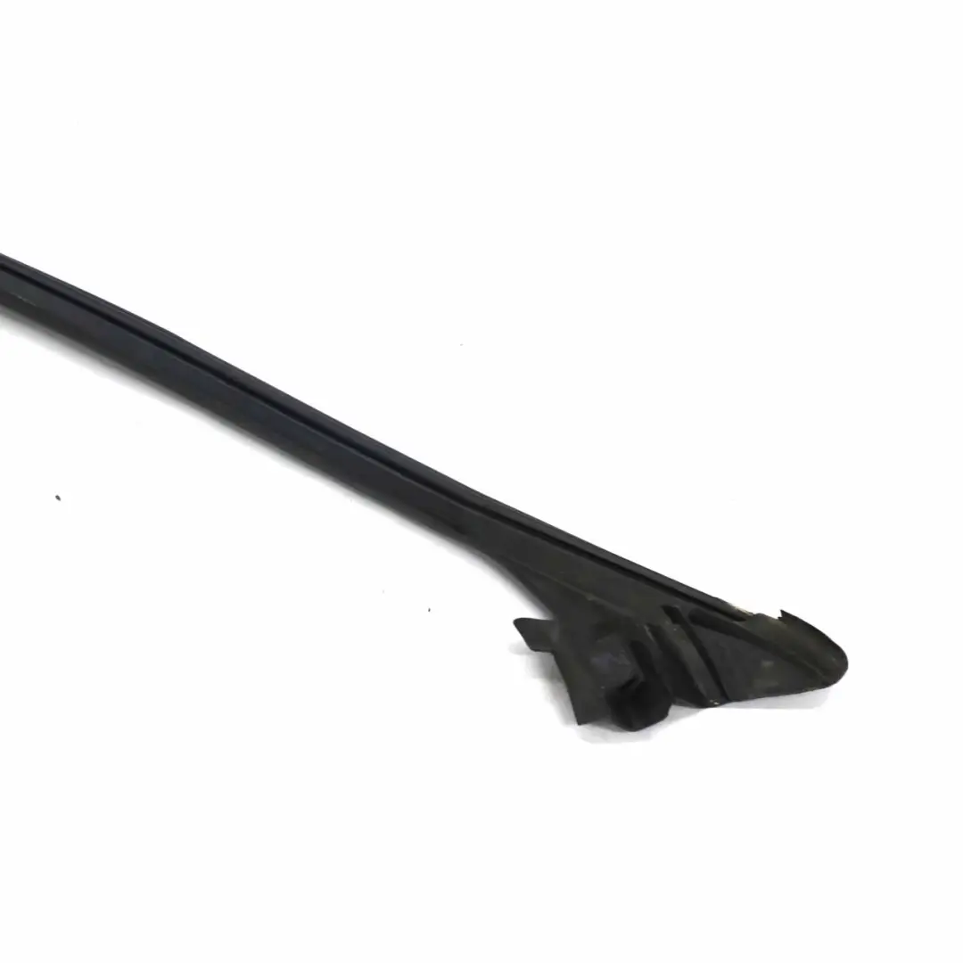 Mercedes C219 Joint vitre porte avant gauche Joint cadre guidage - SKU A2197200154 - Numéro de pièce A2197200154