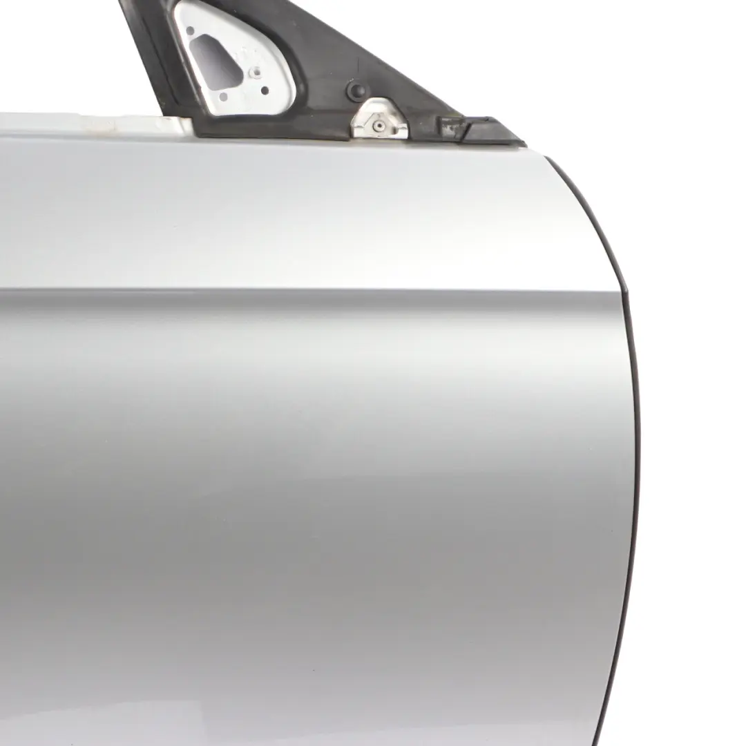 W219 CLS Door Front Right O/S Iridium Silver Metallic - 775 to Mercedes with Part number A2197200205 Mercedes W219 CLS Door Front Right O/S Iridium Silver Metallic - 775 - SKU A2197200205-IRS - Part number A2197200205