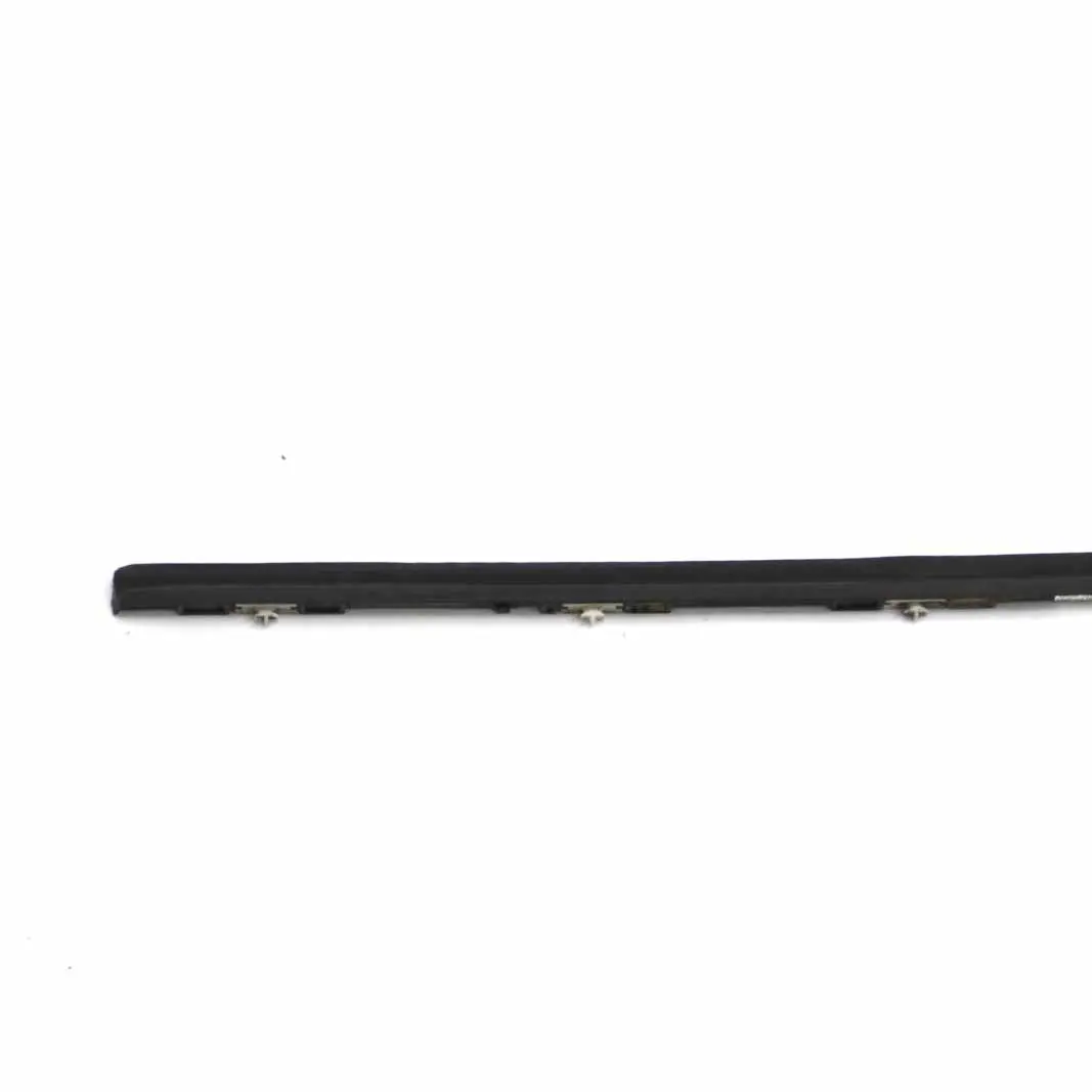 Guarnizione Porta Anteriore Sinistra Destra Guarnizion per Mercedes C219 con numero di parte A2197200378 Mercedes C219 Guarnizione Porta Anteriore Sinistra Destra Guarnizion - SKU A2197200378 - Numero di parte A2197200378