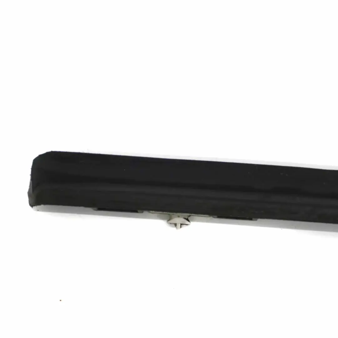 Guarnizione Porta Anteriore Sinistra Destra Guarnizion per Mercedes C219 con numero di parte A2197200378 Mercedes C219 Guarnizione Porta Anteriore Sinistra Destra Guarnizion - SKU A2197200378 - Numero di parte A2197200378