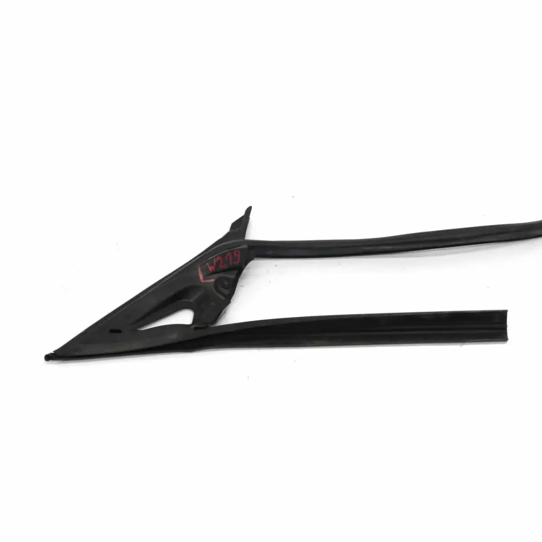 W219 Ventana Sellado Frontal Izquierda Marco Puerta Junta para Mercedes con número de pieza A2197200578 Mercedes W219 Ventana Sellado Frontal Izquierda Marco Puerta Junta - SKU A2197200578 - Número de pieza A2197200578