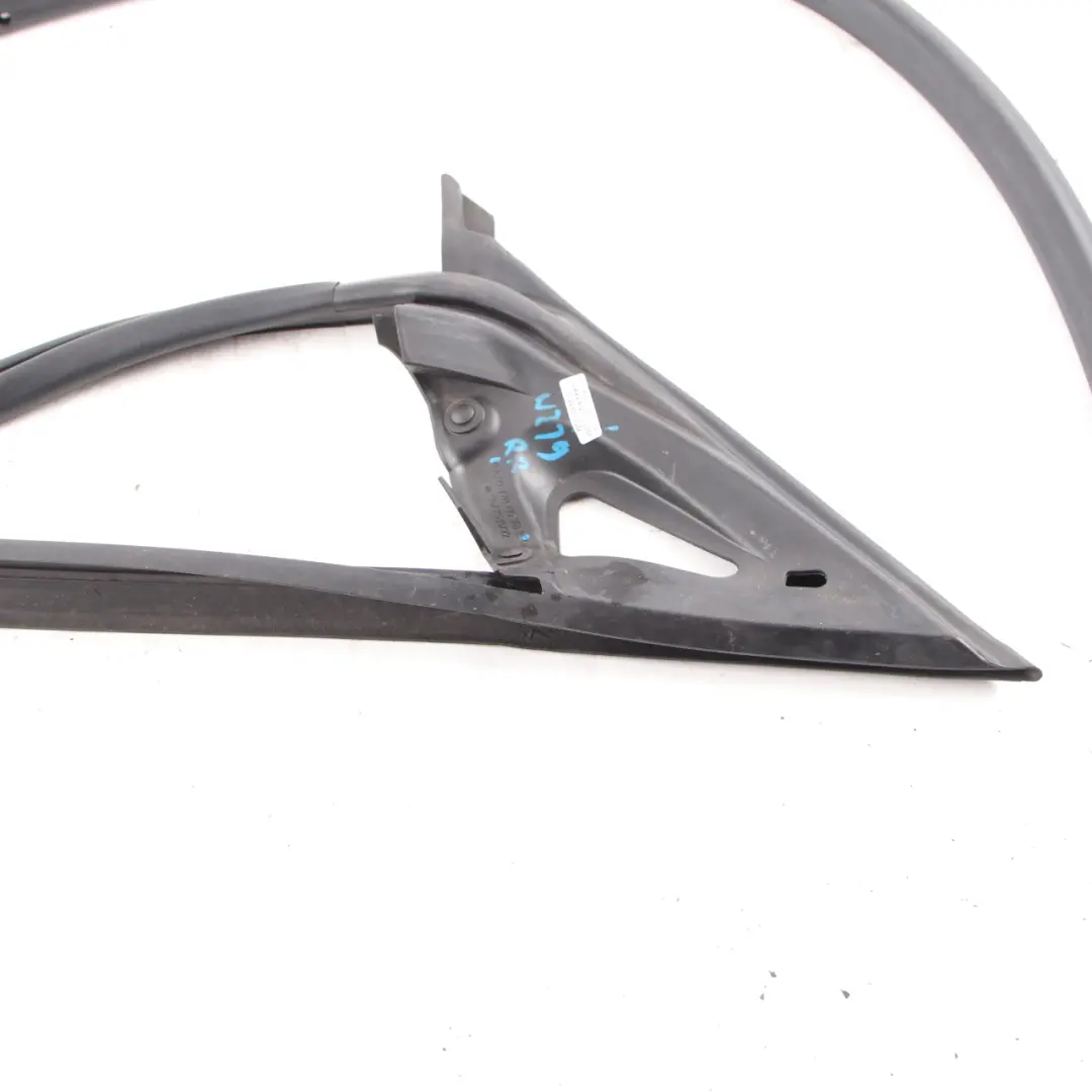 Mercedes W219 Joint d'étanchéité de vitre de porte avant droite - SKU A2197200678 - Numéro de pièce A2197200678