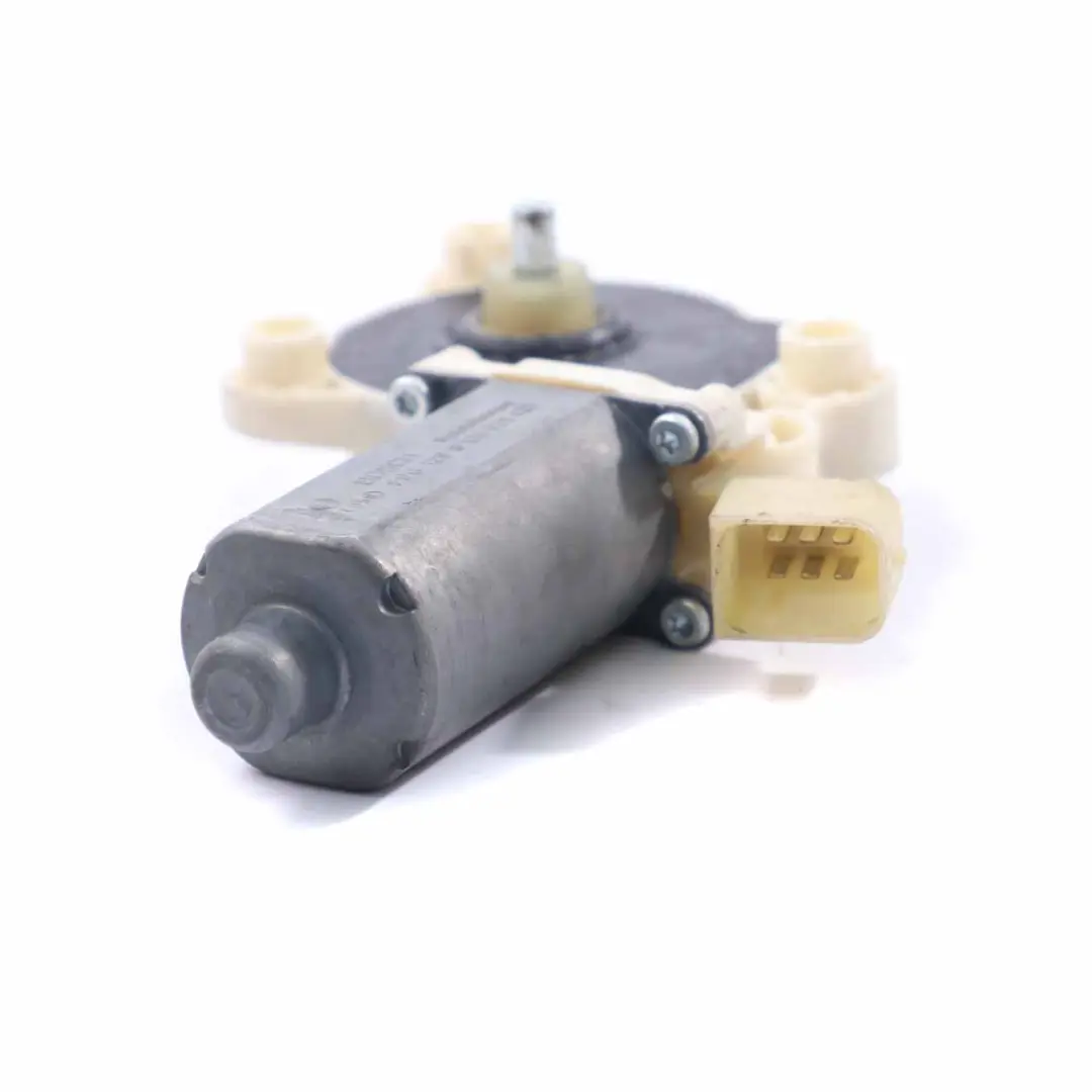 W219 Moteur Lève-Vitre Porte Avant Gauche pour Mercedes CLS à propos du numéro de pièce A2197200946 Mercedes CLS W219 Moteur Lève-Vitre Porte Avant Gauche - SKU A2197200946-1 - Numéro de pièce A2197200946