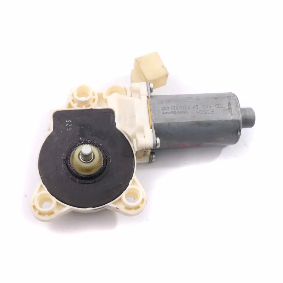 W219 Fensterheber motor Vordertür links Antriebseinheit für Mercedes CLS mit Teilenummer A2197200946 Mercedes CLS W219 Fensterheber motor Vordertür links Antriebseinheit - SKU A2197200946-1 - Teilenummer A2197200946